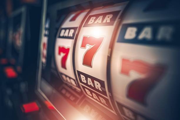 Slot game interface showing Mahjong Ways and other Pragmatic Play titles
